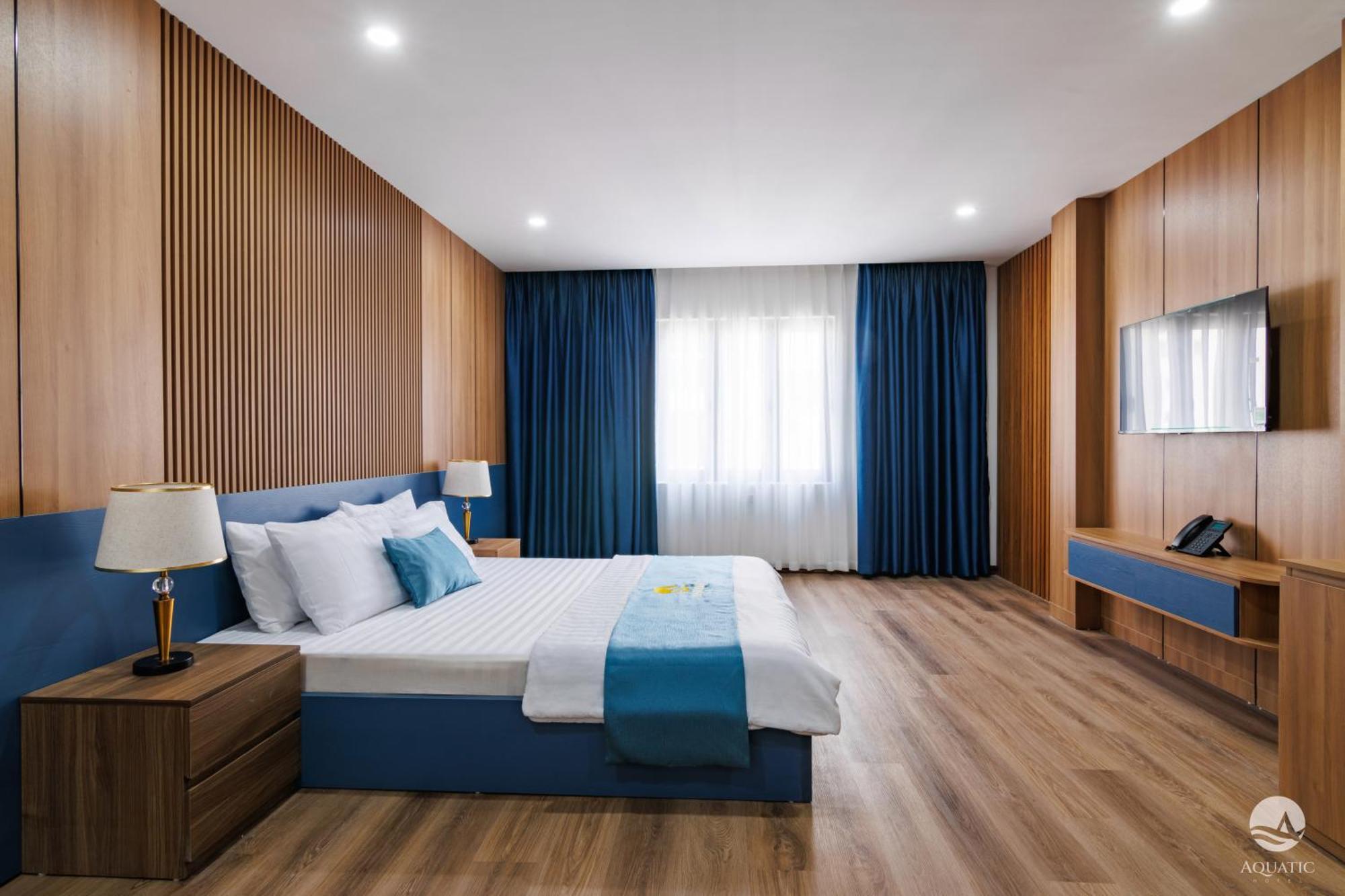 Aquatic Hotel Cat Ba Cat Ba Island Exterior foto